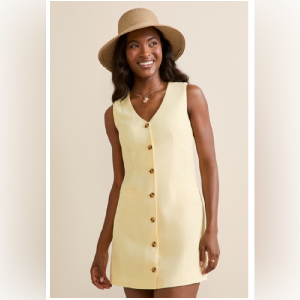 Francesca’s Button Down Yellow Mini Dress. Size Medium.